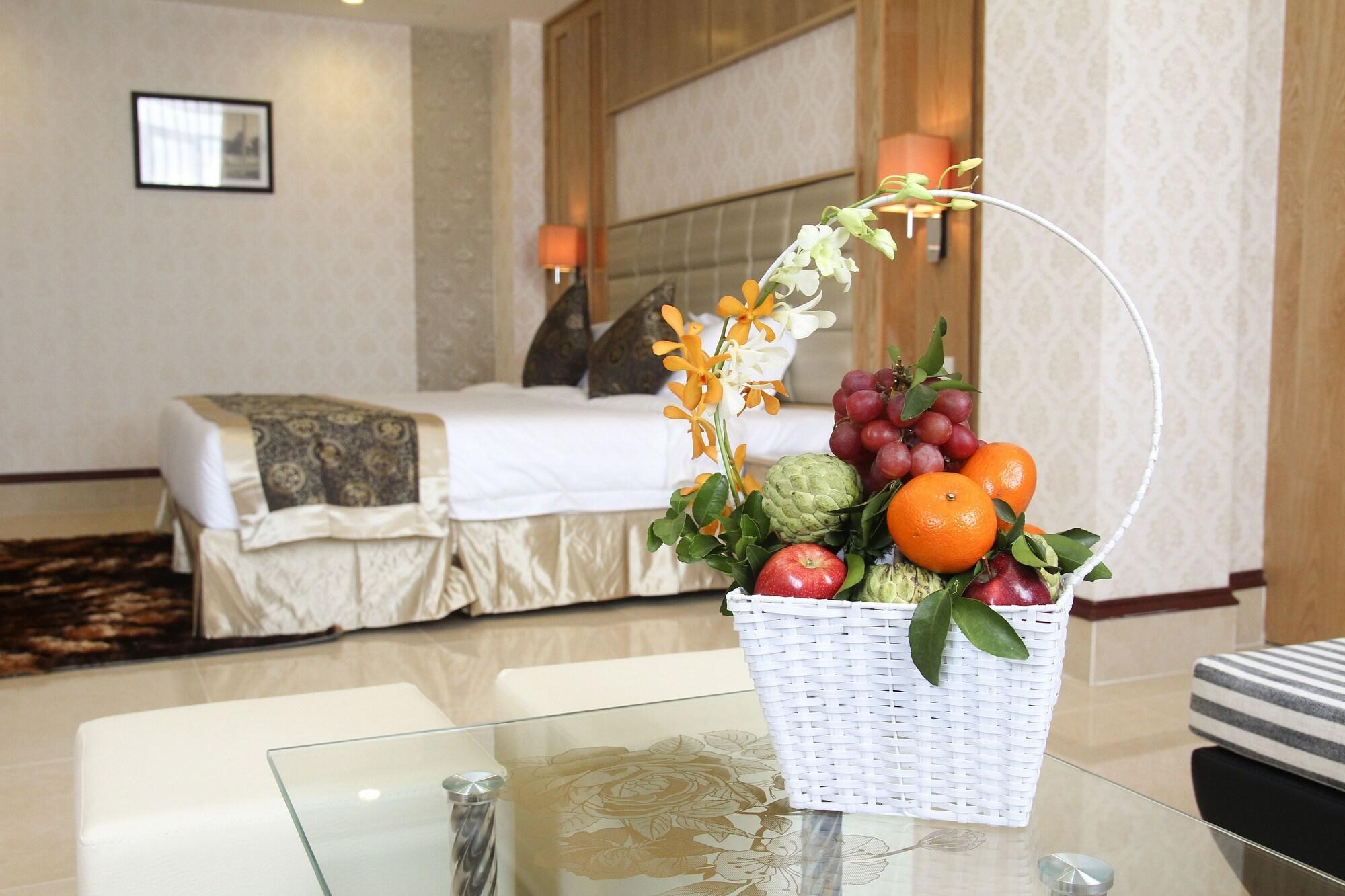 West Hotel Кан То Екстериор снимка