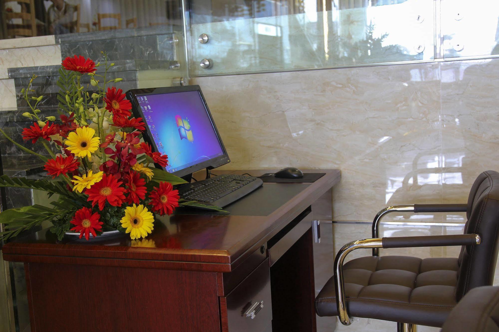 West Hotel Кан То Екстериор снимка